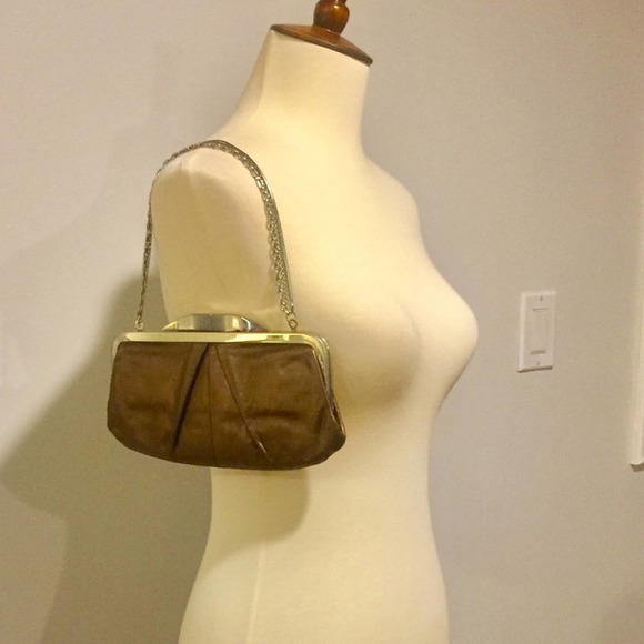 HOBO Brand handbag with chain - Picture 6 of 9